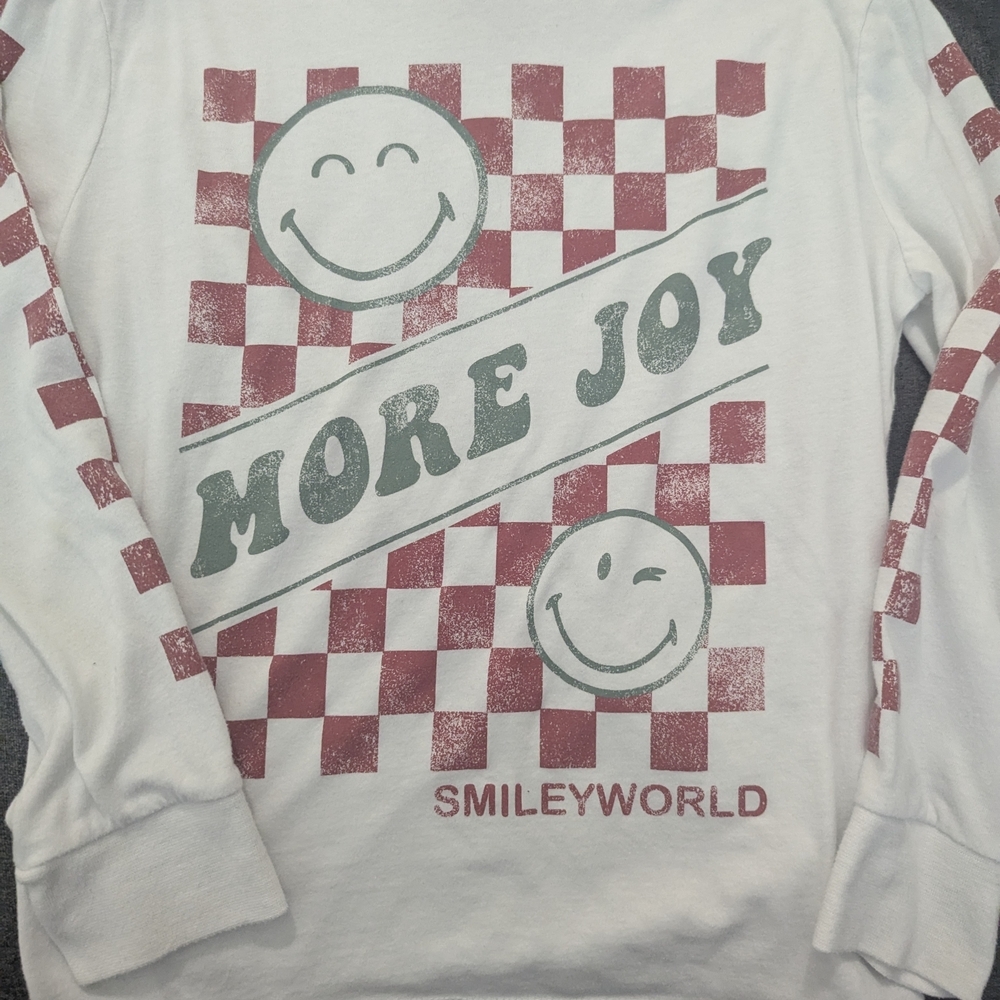 Smiley World Christmas Tee